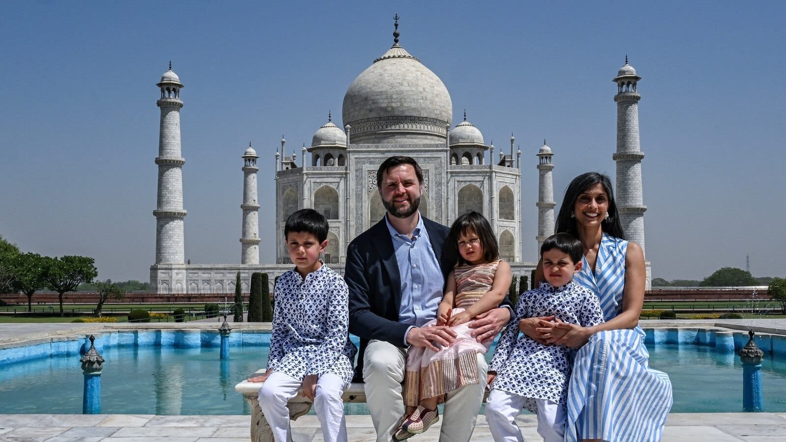 Jd vance 3 का एक पिता है: उसकी पत्नी, बच्चों के बारे में क्या पता है