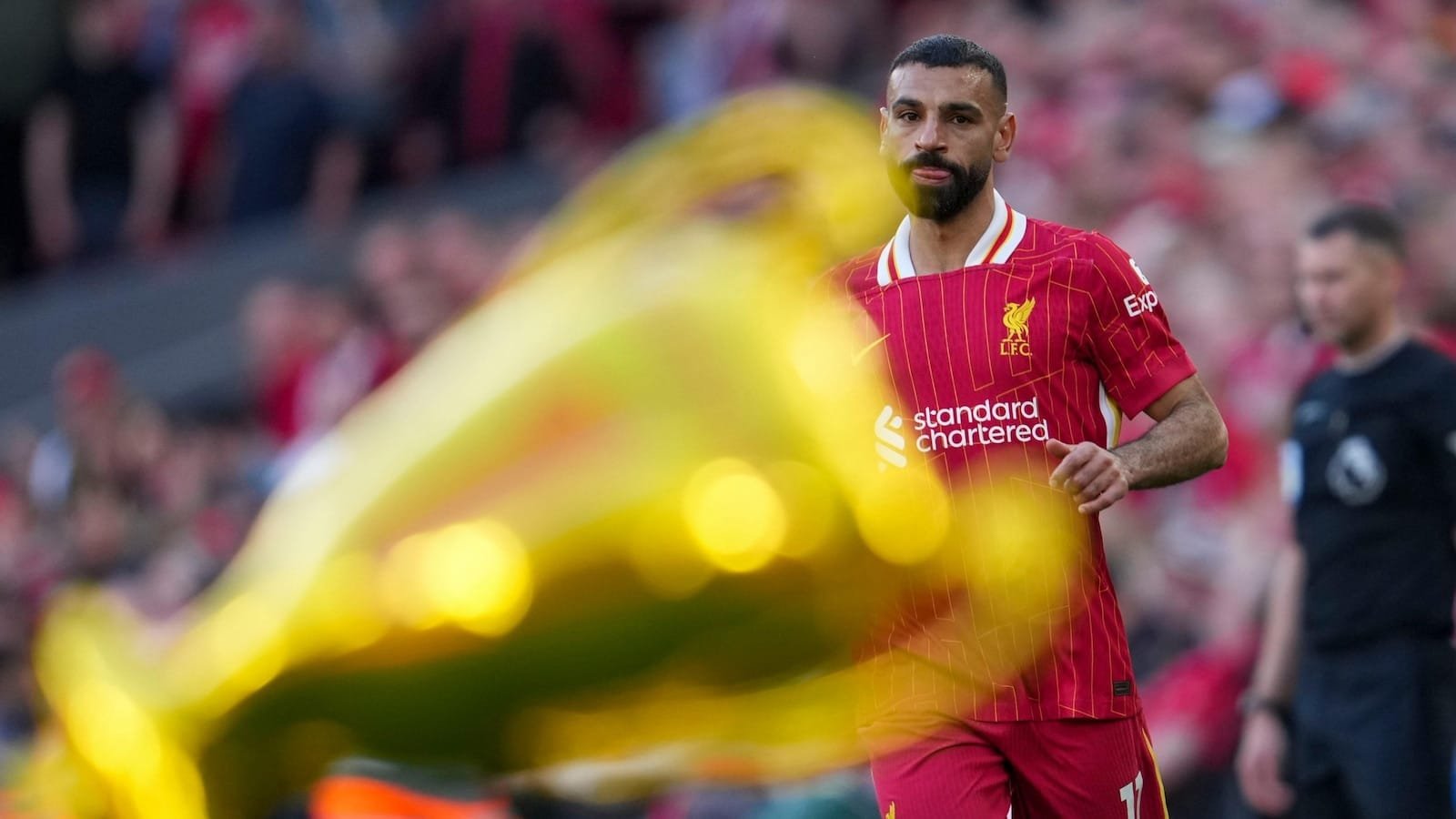 लिवरपूल के रूप में एनफील्ड में पार्टी का समय रिकॉर्ड-समान 20 वीं शीर्ष-उड़ान खिताब के लिए प्रीमियर लीग जीतता है