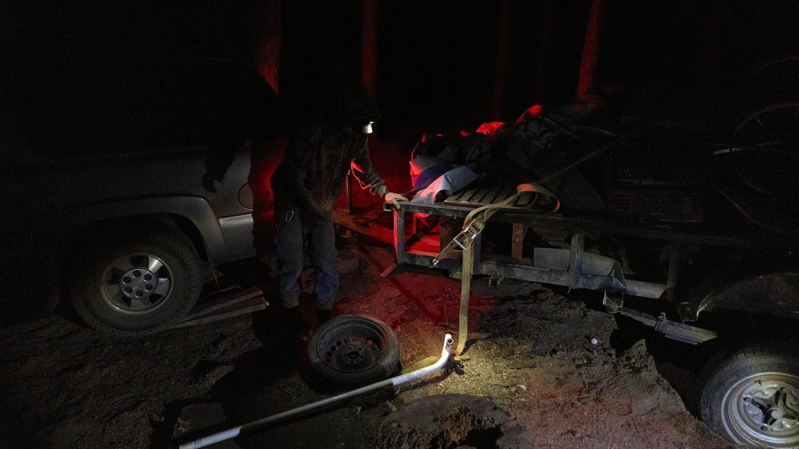 ओरेगन नेशनल फॉरेस्ट में बेघर शिविर को साफ किया जाना है