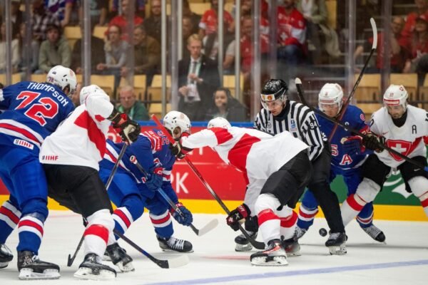 स्विट्जरलैंड ने आइस हॉकी वर्ल्ड्स में हमें 3-0 से बाहर कर दिया